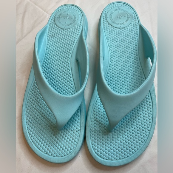 Totes Everywear Women’s Flip Flops Size 11 - Picture 2 of 4